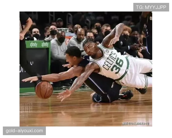 罗伯特·帕里什挡拆中制造威胁效率提升明显助球队攻防转换